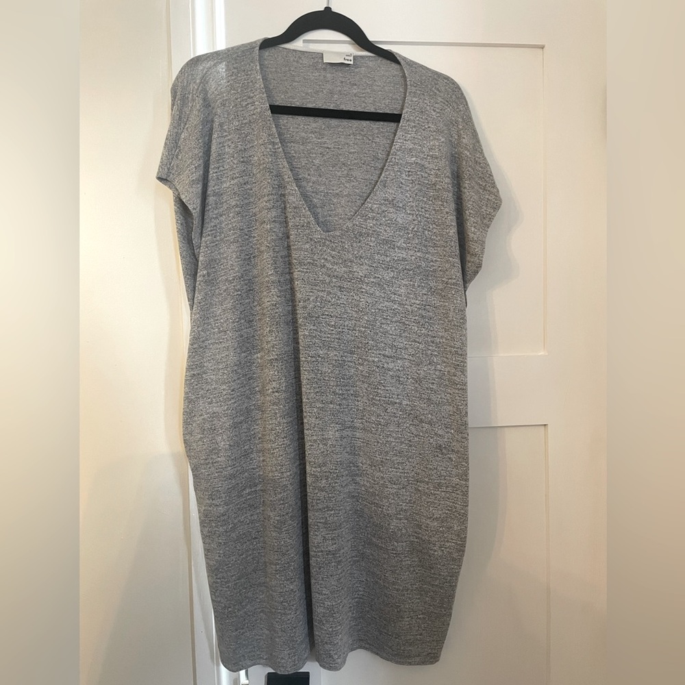 Aritzia knit dress Wilfred Free medium